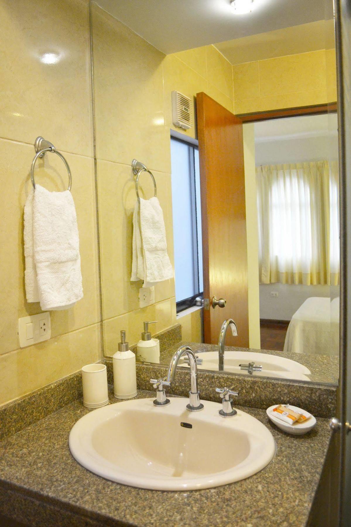 Casa Rodas Lima Luaran gambar